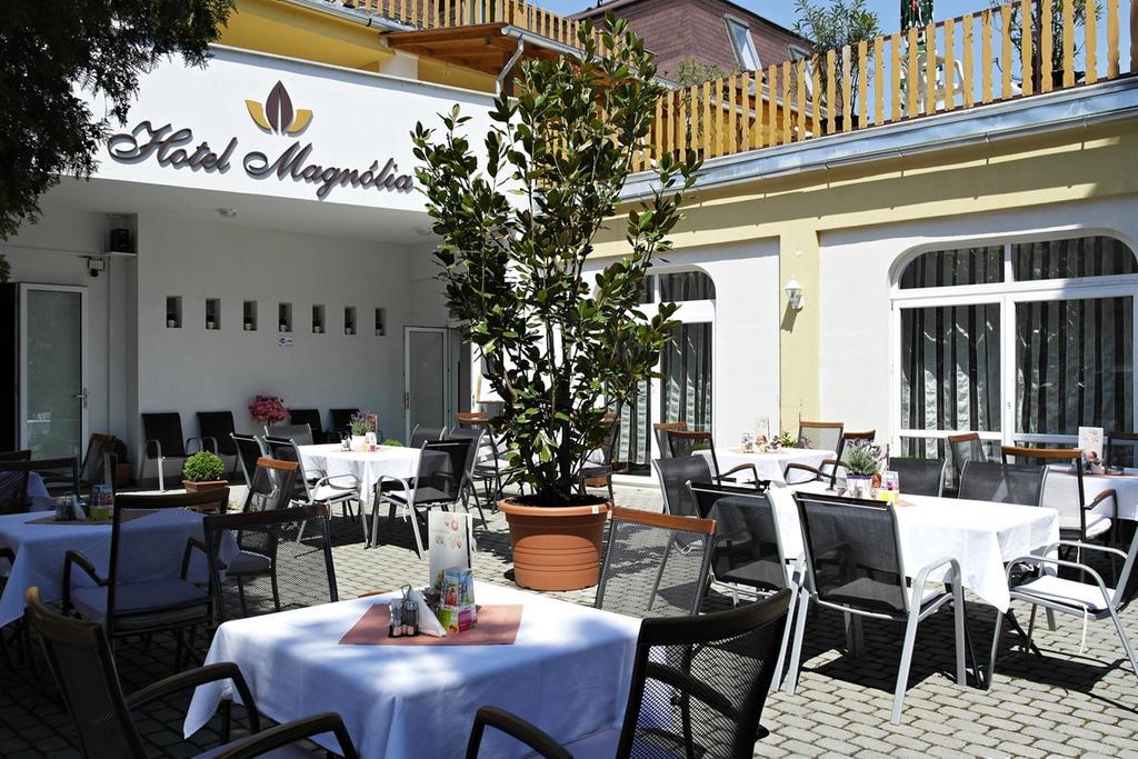 Hotel Magnolia บาลาตอนส์เซแปซด์ ภายนอก รูปภาพ